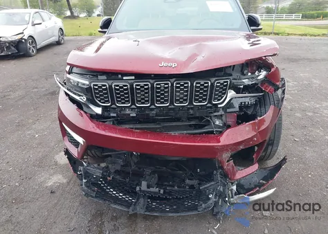 2023 Jeep Grand Cherokee Summit 4X4 из США, поврежденный, VIN 1C4RJHEG7P8821939